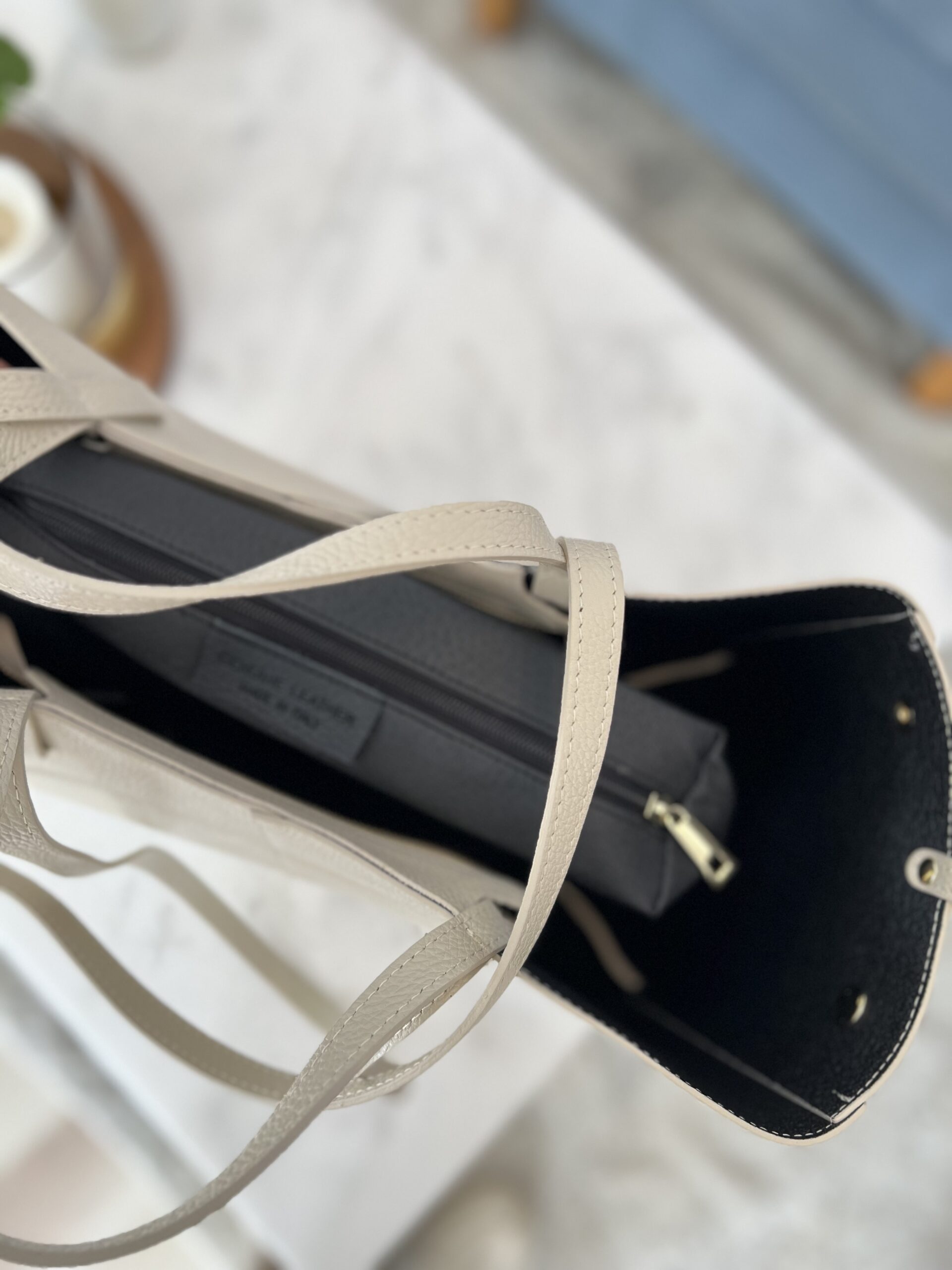 Skórzana torebka BIG LUCY/ bardzo jasny beż - obrazek 5