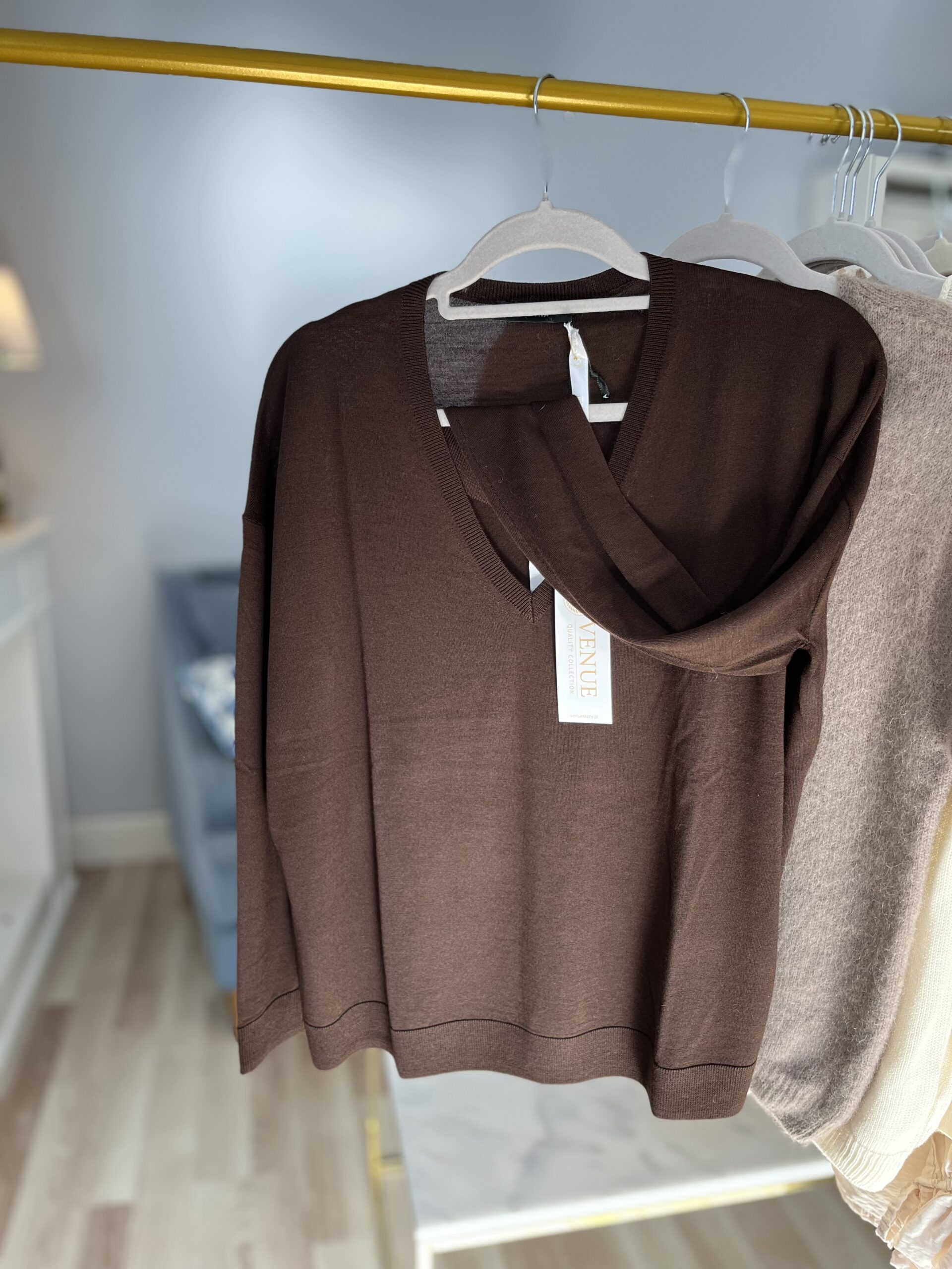 Sweter MIST/ ciemna czekolada - obrazek 2