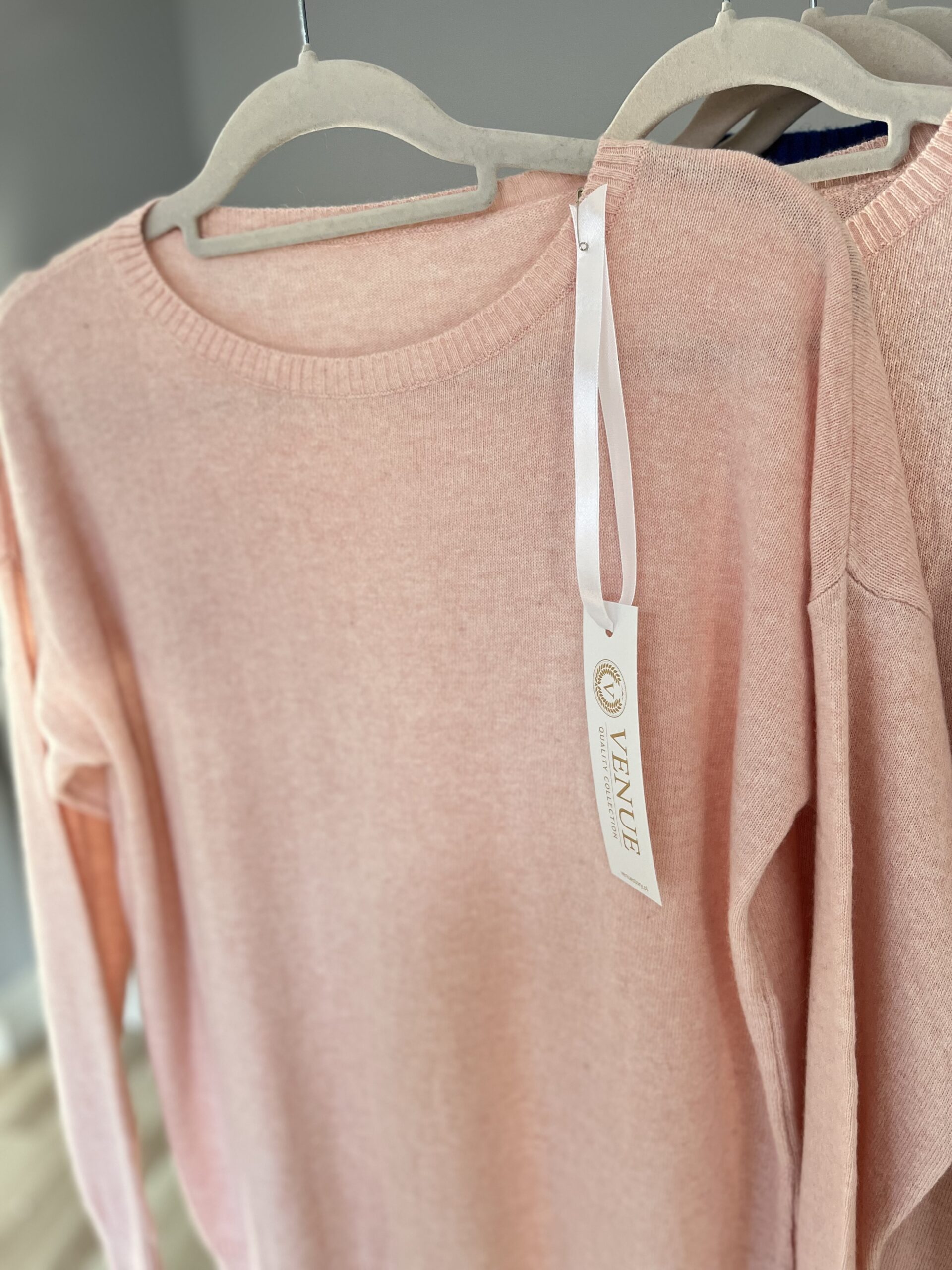 Sweter BASIC KASZMIR/ jasny pastelowy róż - obrazek 2