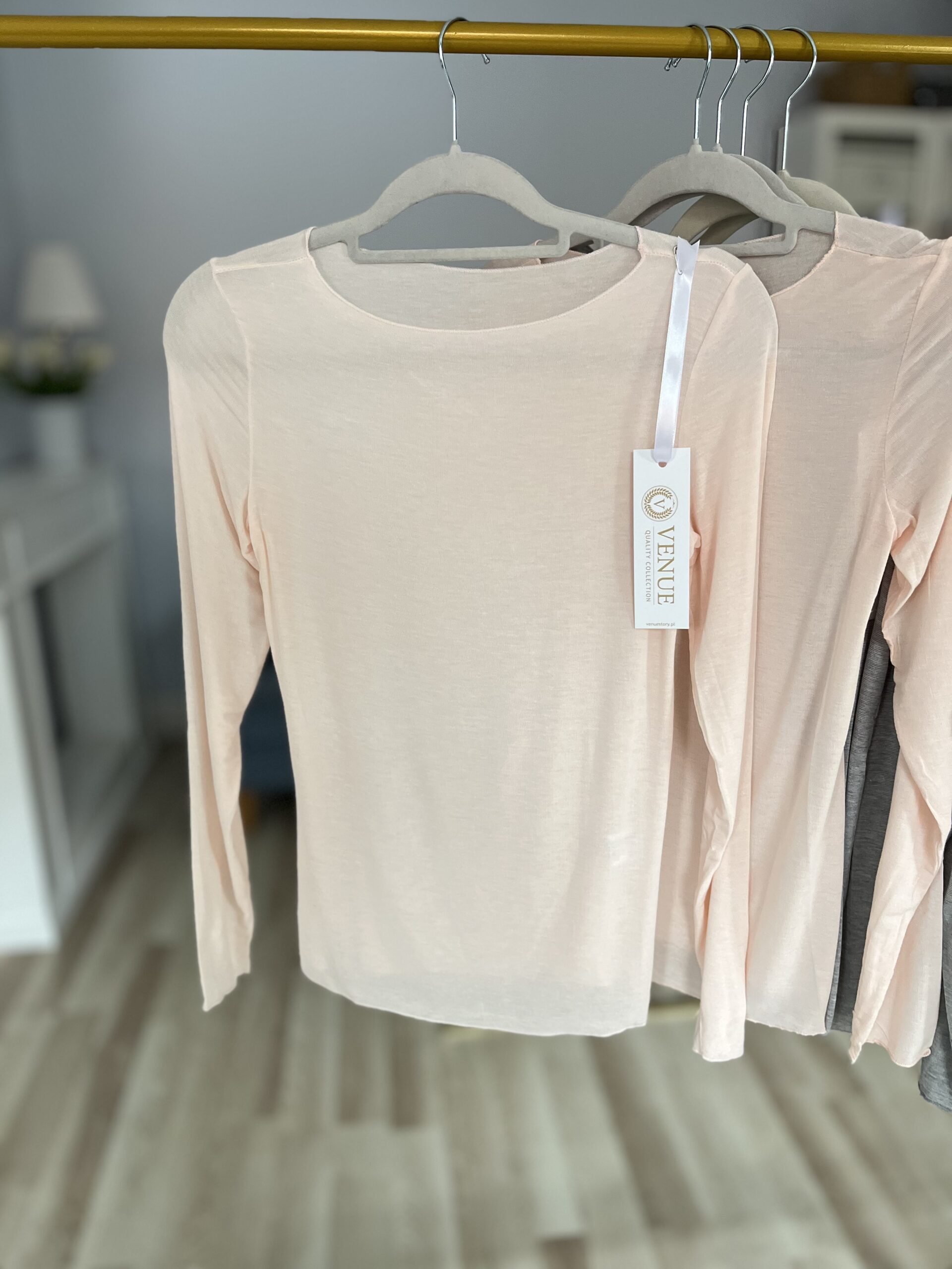 Bluzka BODY/ cashmere bardzo jasny róż