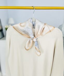 Alternative view of APASZKA JEDWAB 100% DELICATE