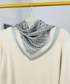 Alternative view of APASZKA JEDWAB 100% FIRST LOVE