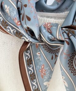 Alternative view of APASZKA JEDWAB 100% BLUE MAGIC
