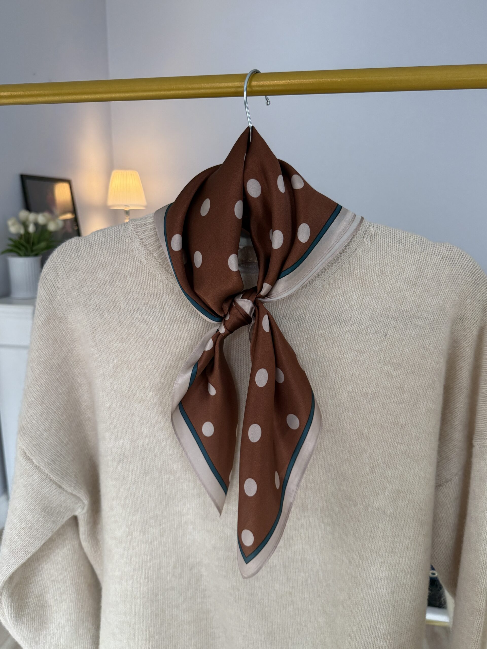 APASZKA JEDWAB 100% RETRO DOTS - obrazek 3