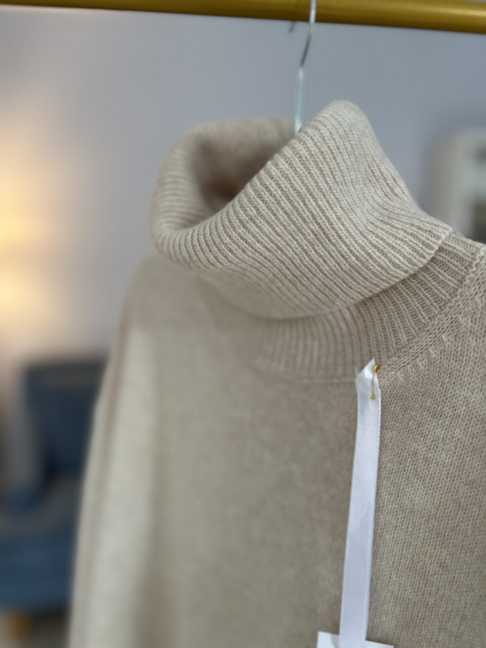 Golf Mary (100% merino)/ JASNY BEŻ - obrazek 3
