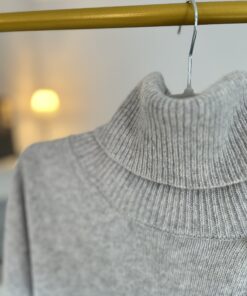 Alternative view of Golf Mary (100% merino)/ JASNA SZAROŚĆ